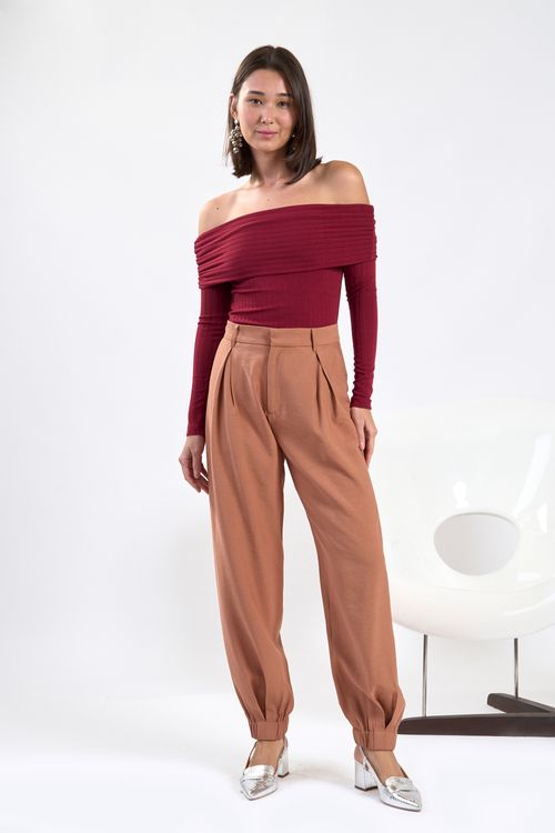 Calça estilo punho c/ elástico