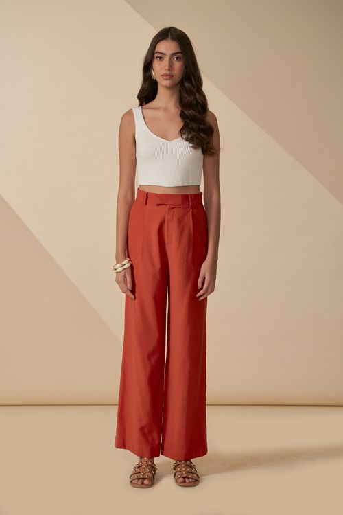 Calça escape reta pregas bolsos larga