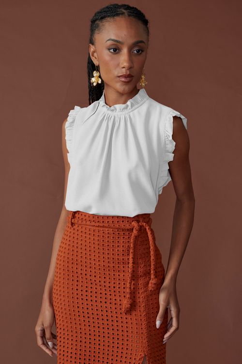 Blusa sense gola e cava babadinhos