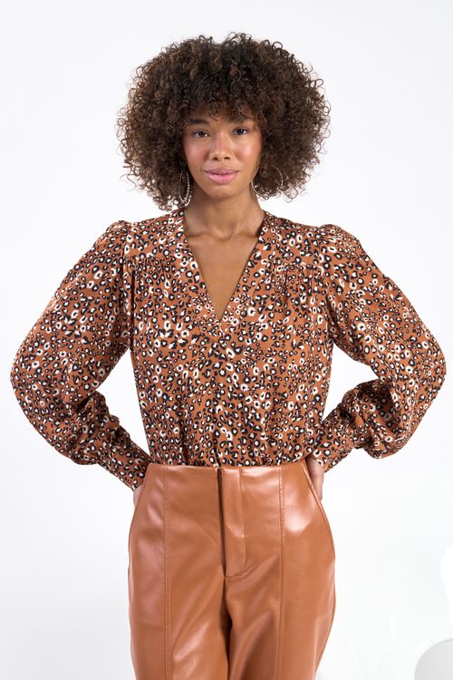 Blusa estilo manga fofa estp. lisboa