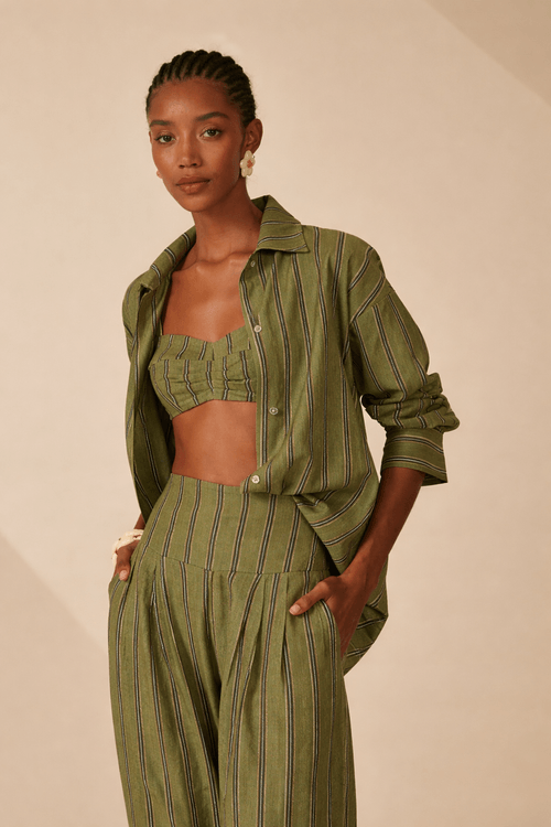 Top escape listrado drapeado