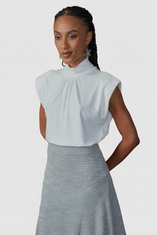 Blusa express gola alta ombreira